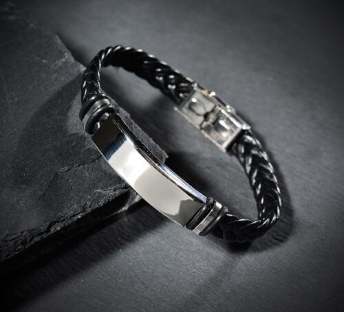 Armband schwarz mit Edelstahl inkl. persönlicher Gravur 2023
