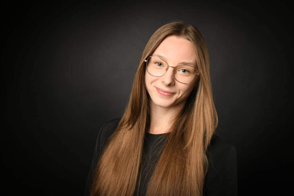 bewerbungsbilder wiener neustadt dame im fotostudio